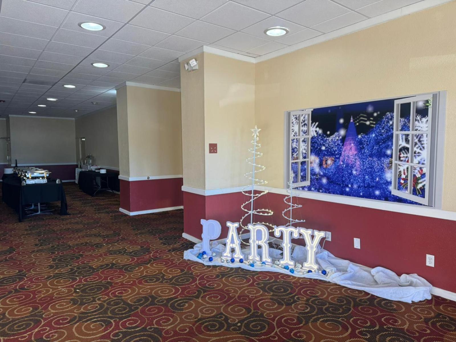 Clarion Inn & Suites, ロズウェル エクステリア 写真